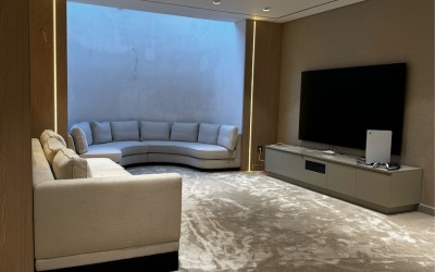 Yumuşak Dokulu Duvardan Duvara Halı Uygulamaları: Konforun Yeni Tanımı