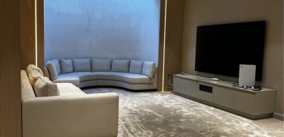 Yumuşak Dokulu Duvardan Duvara Halı Uygulamaları: Konforun Yeni Tanımı